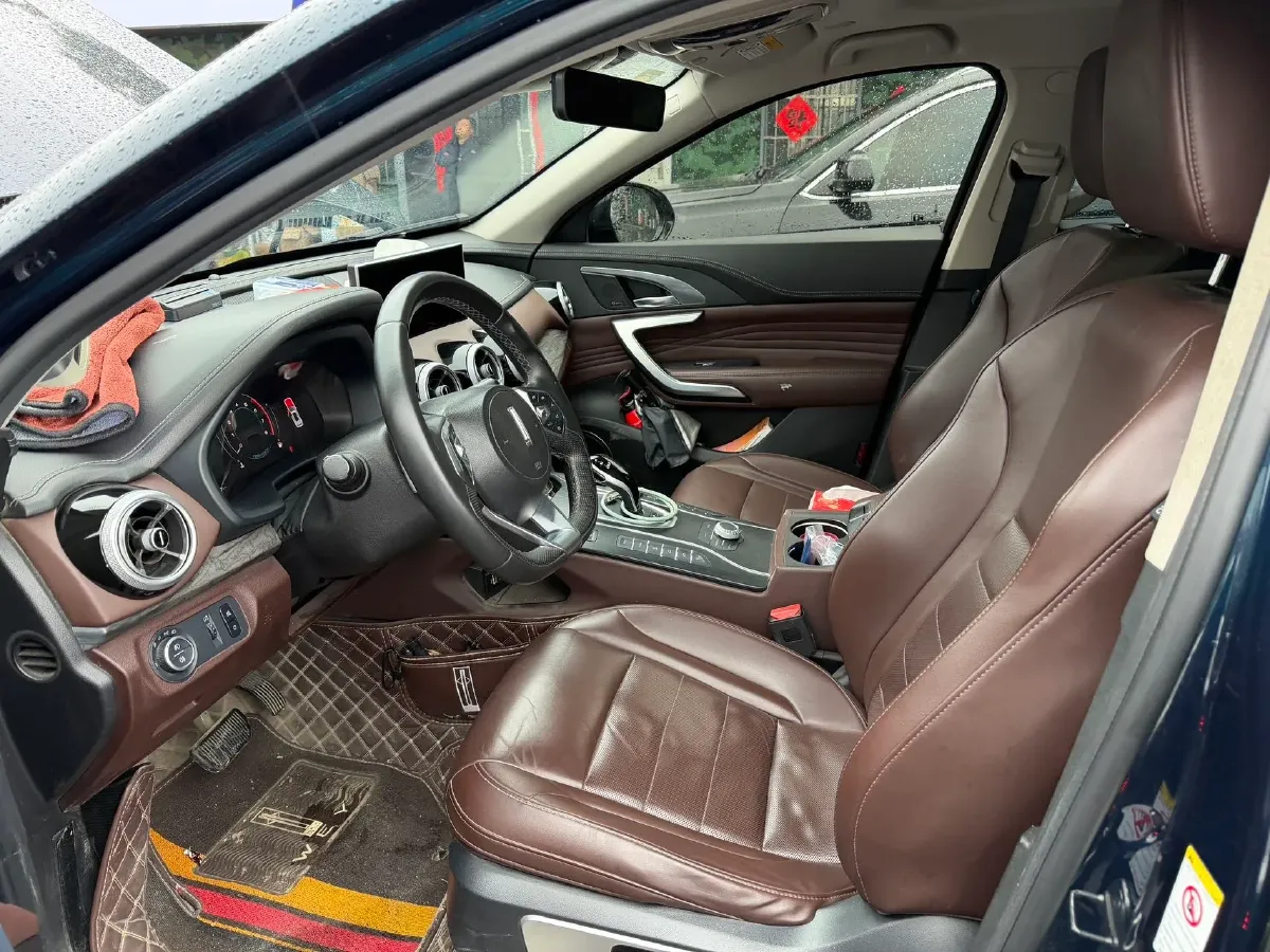 2020 WEY VV7 2.0T 227HP L4 7DCT,autocango,china used car exporter,china ev exporter,chinese used car exporter,chinese used ev exporter