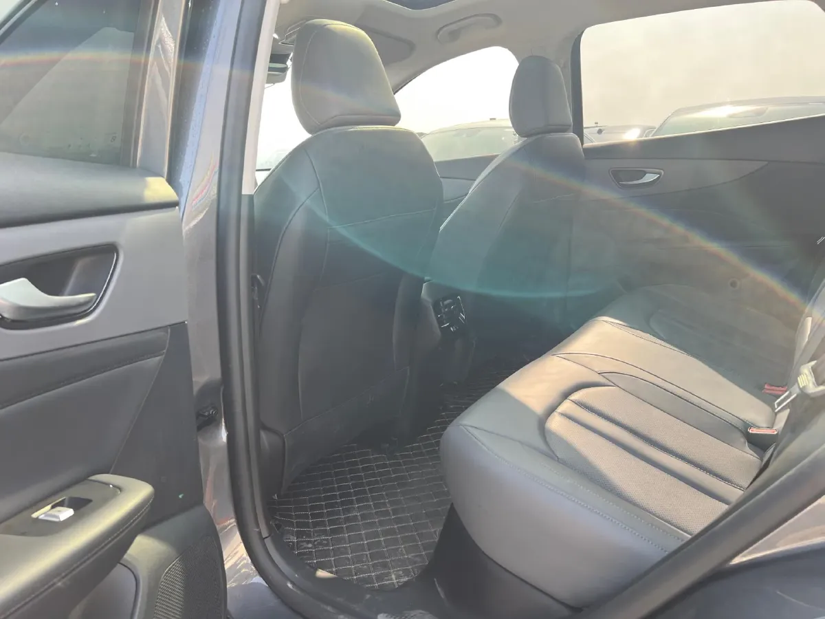 2025 MG MG ES5 BEV 62.2KWH,autocango,china used car exporter,china ev exporter,chinese used car exporter,chinese used ev exporter