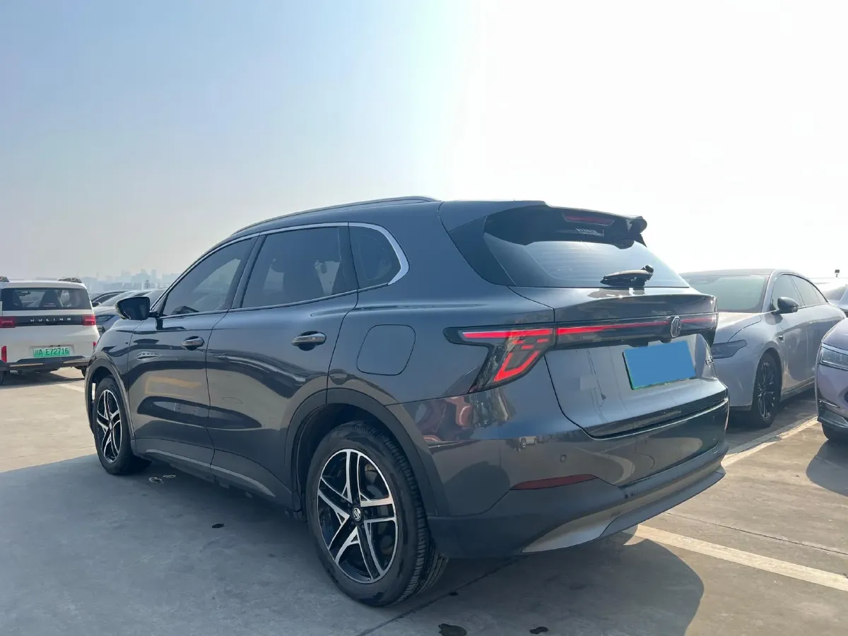 2025 MG MG ES5 BEV 62.2KWH,autocango,china used car exporter,china ev exporter,chinese used car exporter,chinese used ev exporter