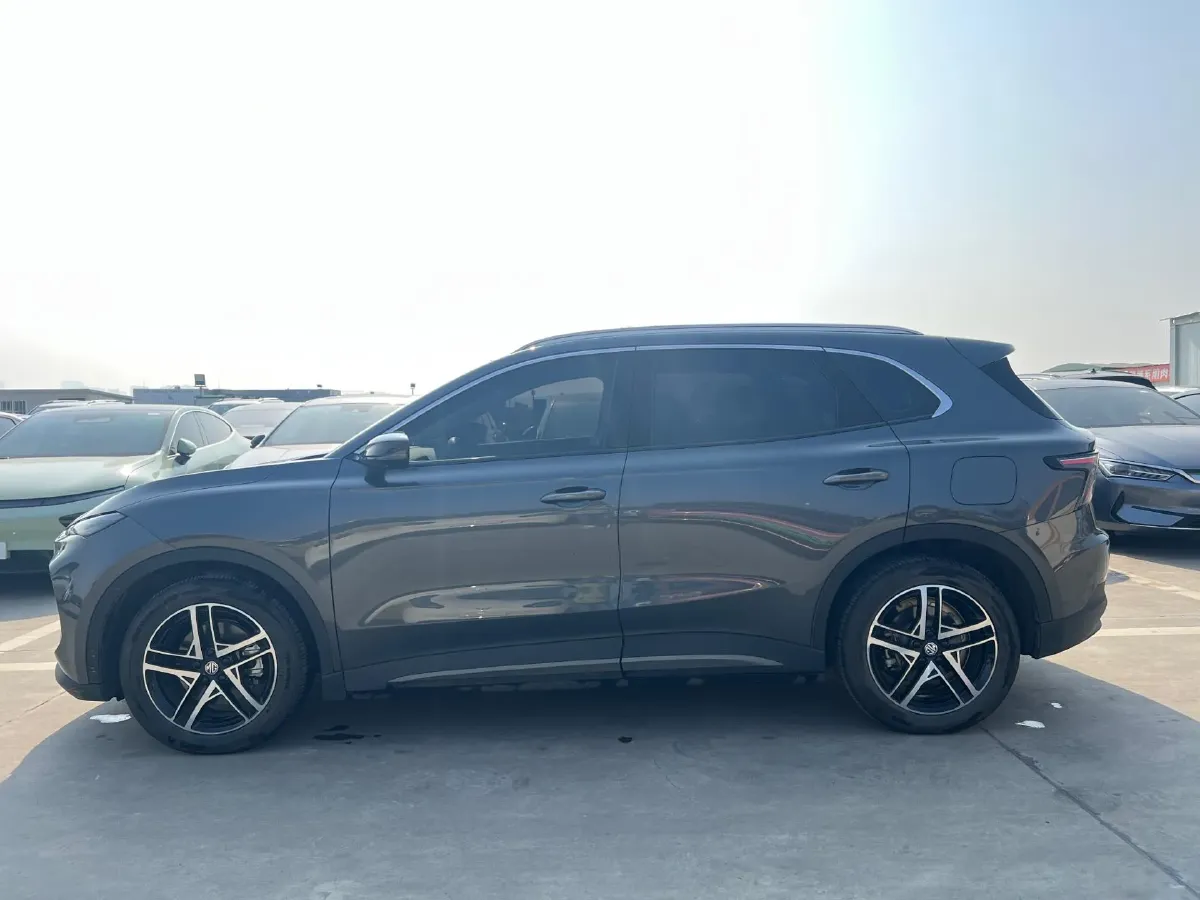 2025 MG MG ES5 BEV 62.2KWH,autocango,china used car exporter,china ev exporter,chinese used car exporter,chinese used ev exporter