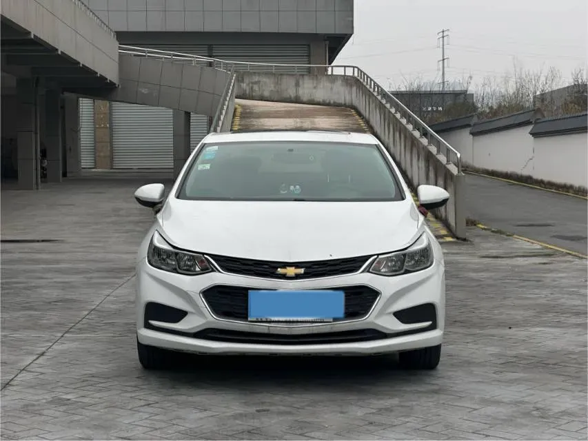 2018 Chevrolet Cruze 1.5L 114HP L4 6AT,autocango,china used car exporter,china ev exporter,chinese used car exporter,chinese used ev exporter
