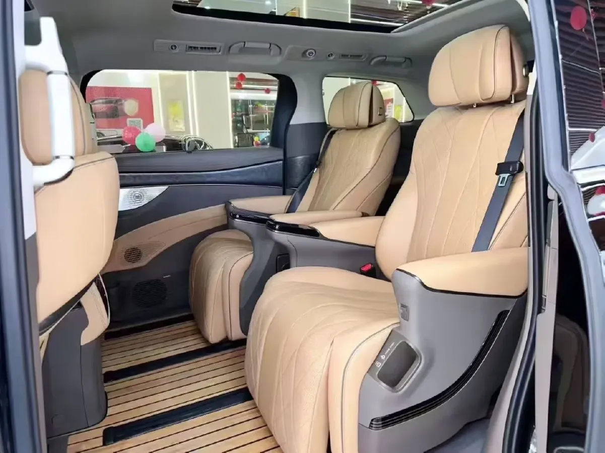 2022 HongQi HS7 3.0T 337HP V6 8AT,autocango,china used car exporter,china ev exporter,chinese used car exporter,chinese used ev exporter