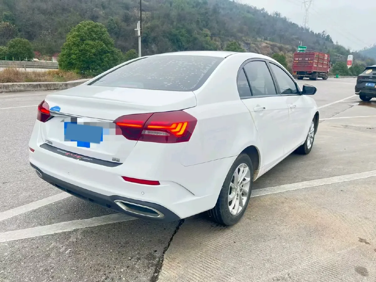 2021 BaoJun 530 1.5T 147HP L4 CVT,autocango,china used car exporter,china ev exporter,chinese used car exporter,chinese used ev exporter