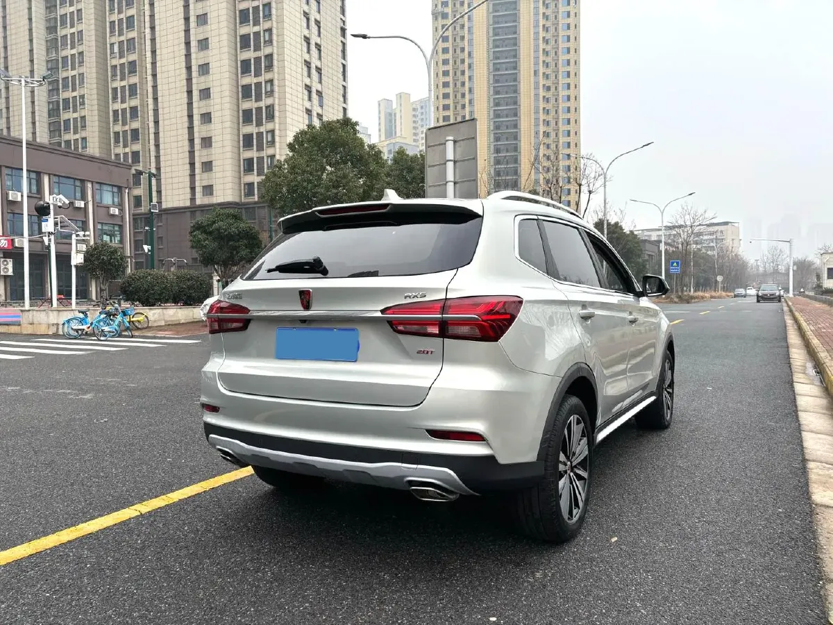 2020 Roewe i6 1.5T 169HP L4 7DCT,autocango,china used car exporter,china ev exporter,chinese used car exporter,chinese used ev exporter
