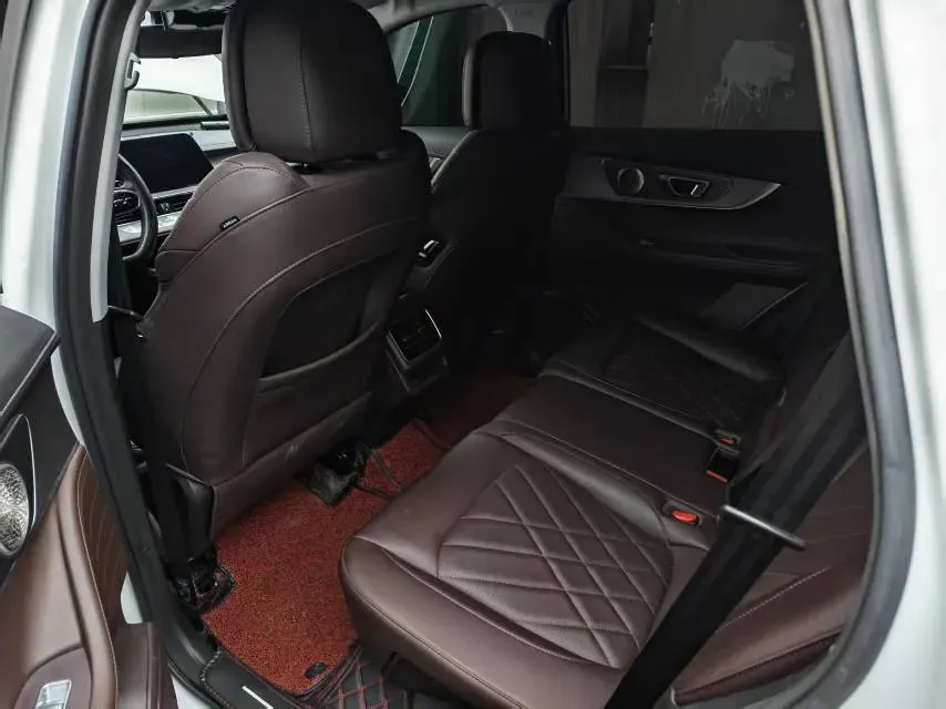 2024 Chery Tiggo 8 Plus 1.6T 197HP L4 7DCT,autocango,china used car exporter,china ev exporter,chinese used car exporter,chinese used ev exporter