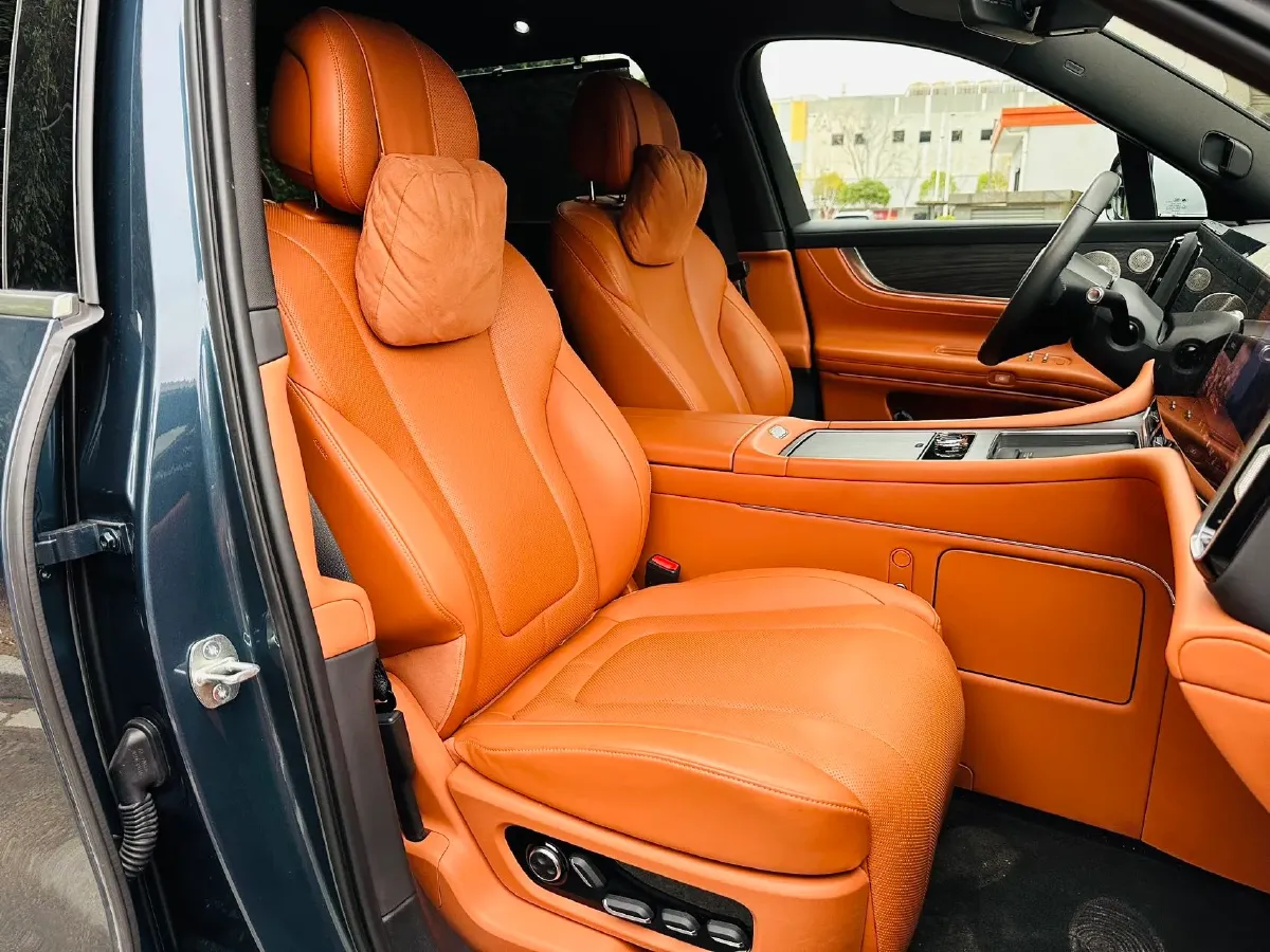 2024 AITO AITO M9 1.5T 152HP L4 REEV 42KWH,autocango,china used car exporter,china ev exporter,chinese used car exporter,chinese used ev exporter