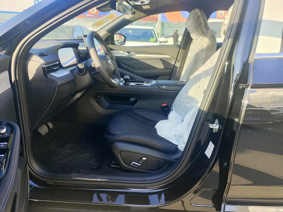 2026 Geely Preface 1.5T 181HP L4 7DCT,autocango,china used car exporter,china ev exporter,chinese used car exporter,chinese used ev exporter