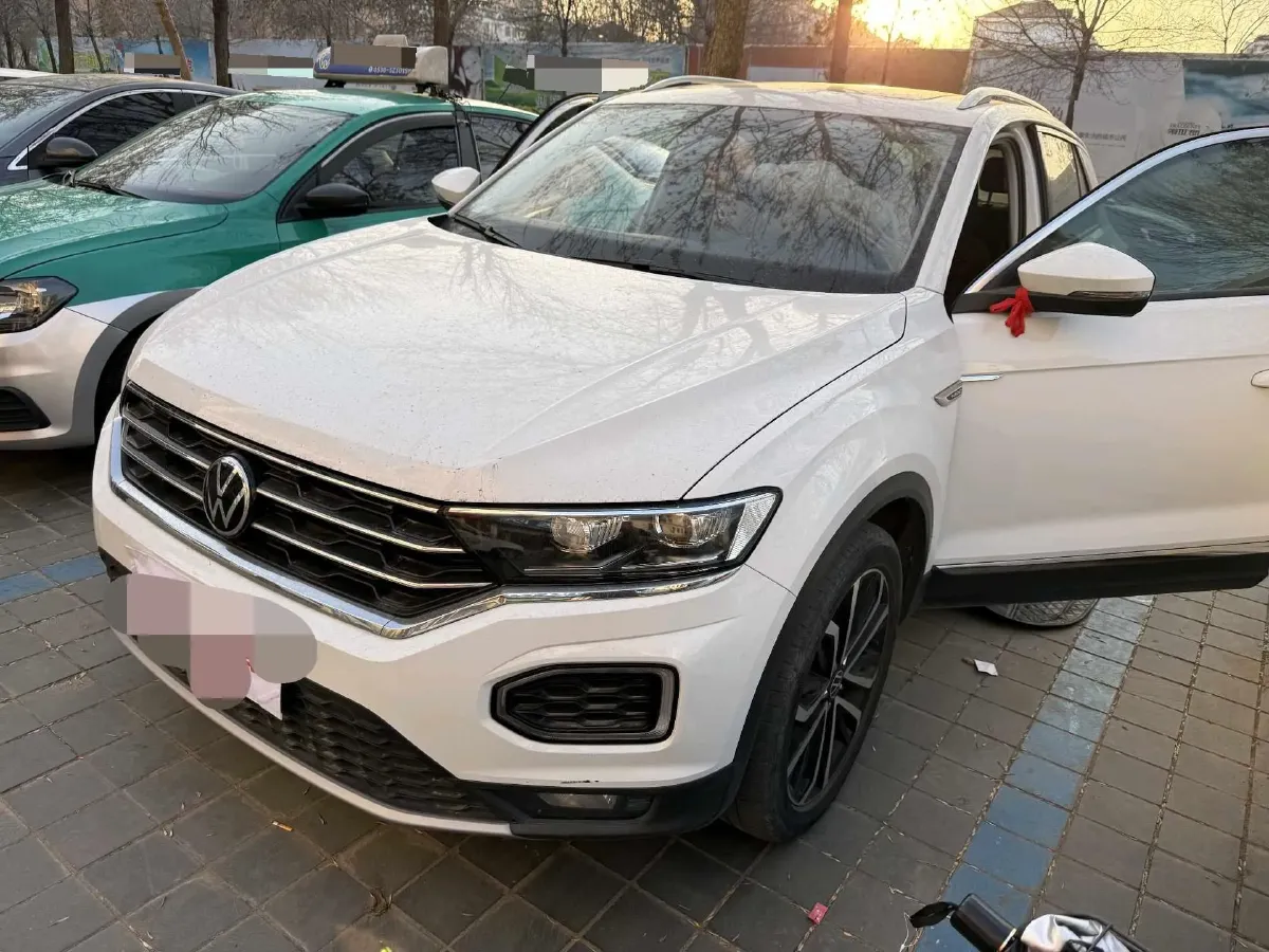 2021 Volkswagen T-Roc 1.4T 150HP L4 7DCT,autocango,china used car exporter,china ev exporter,chinese used car exporter,chinese used ev exporter