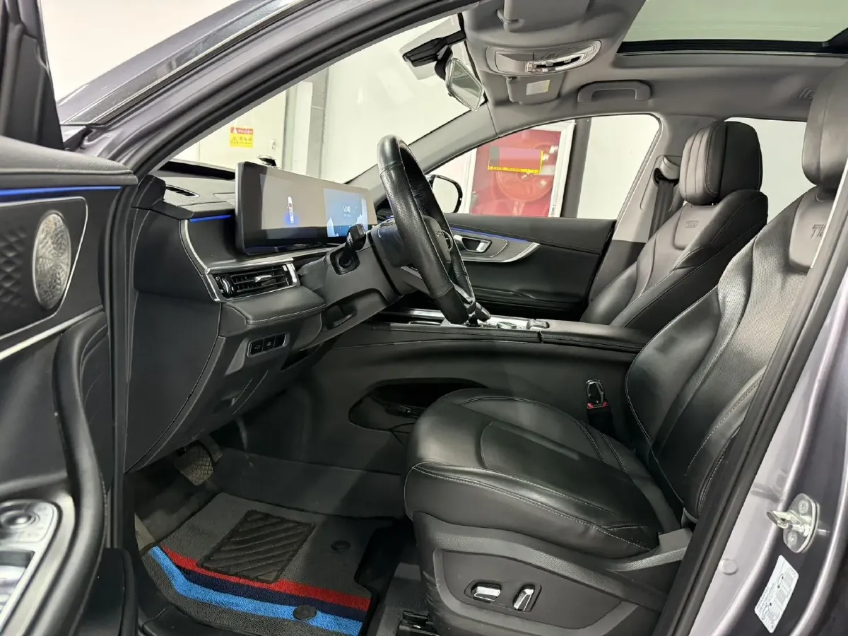 2022 Chery Tiggo 8 PRO 1.6T 197HP L4 7DCT,autocango,china used car exporter,china ev exporter,chinese used car exporter,chinese used ev exporter