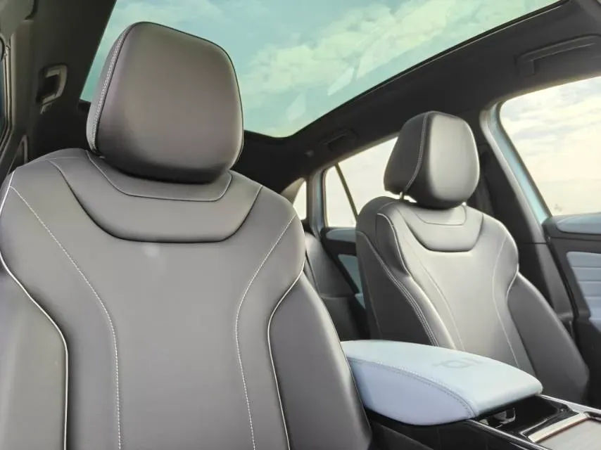 2025 Volkswagen ID.4 X BEV 52.8KWH,autocango,china used car exporter,china ev exporter,chinese used car exporter,chinese used ev exporter