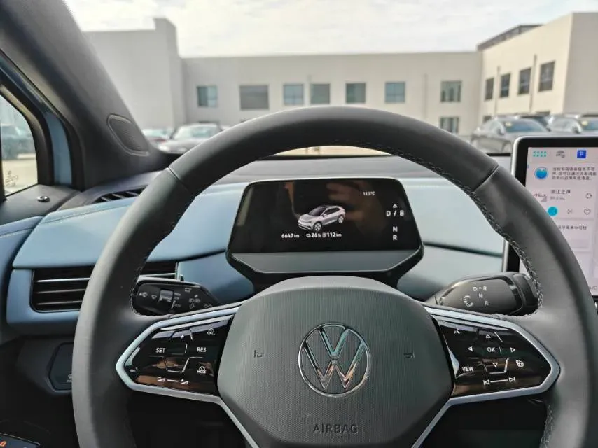 2025 Volkswagen ID.4 X BEV 52.8KWH,autocango,china used car exporter,china ev exporter,chinese used car exporter,chinese used ev exporter