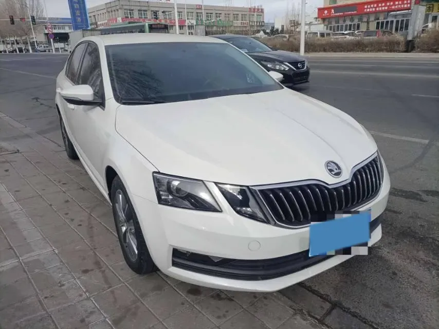 2021 Skoda Octavia 1.5L 113HP L4 6AT,autocango,china used car exporter,china ev exporter,chinese used car exporter,chinese used ev exporter
