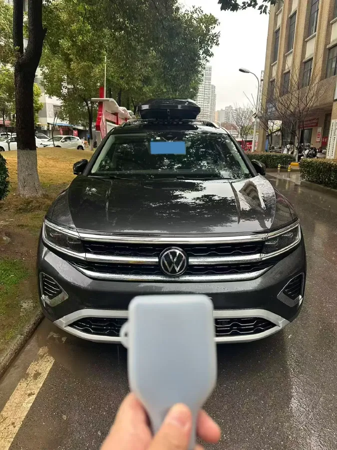 2022 Volkswagen Talagon 2.5T 299HP V6 7DCT,autocango,china used car exporter,china ev exporter,chinese used car exporter,chinese used ev exporter