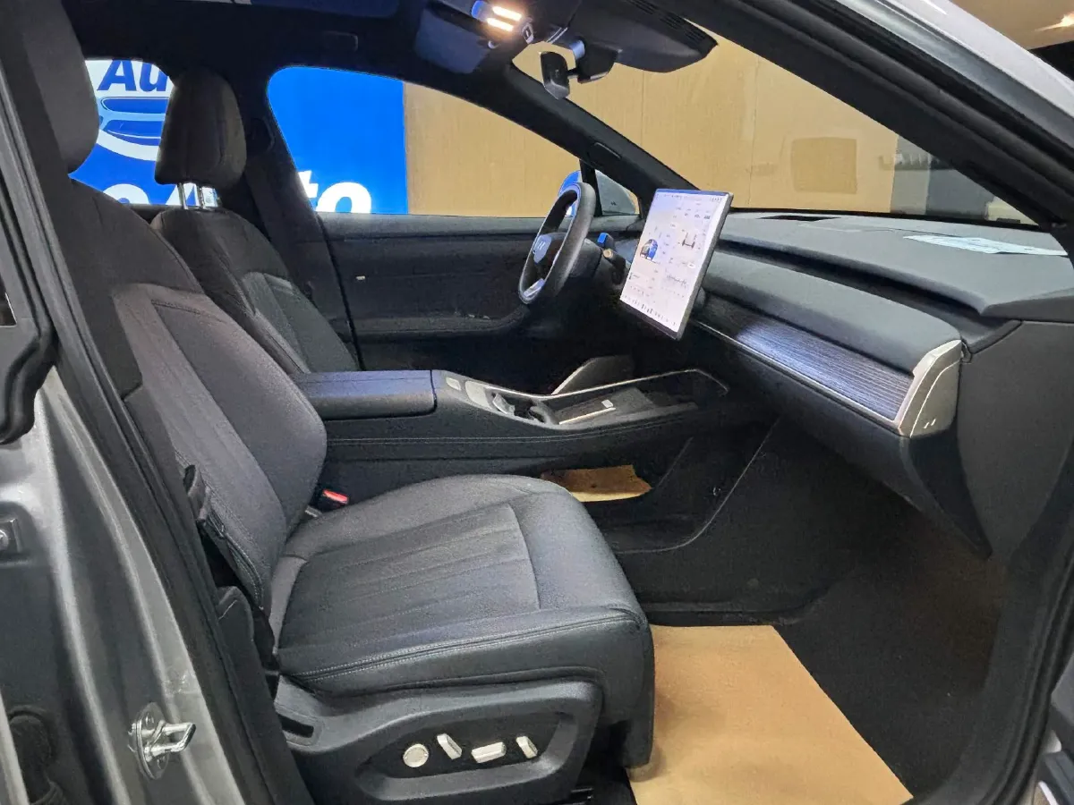 2024 ONVO L60 BEV 60KWH,autocango,china used car exporter,china ev exporter,chinese used car exporter,chinese used ev exporter