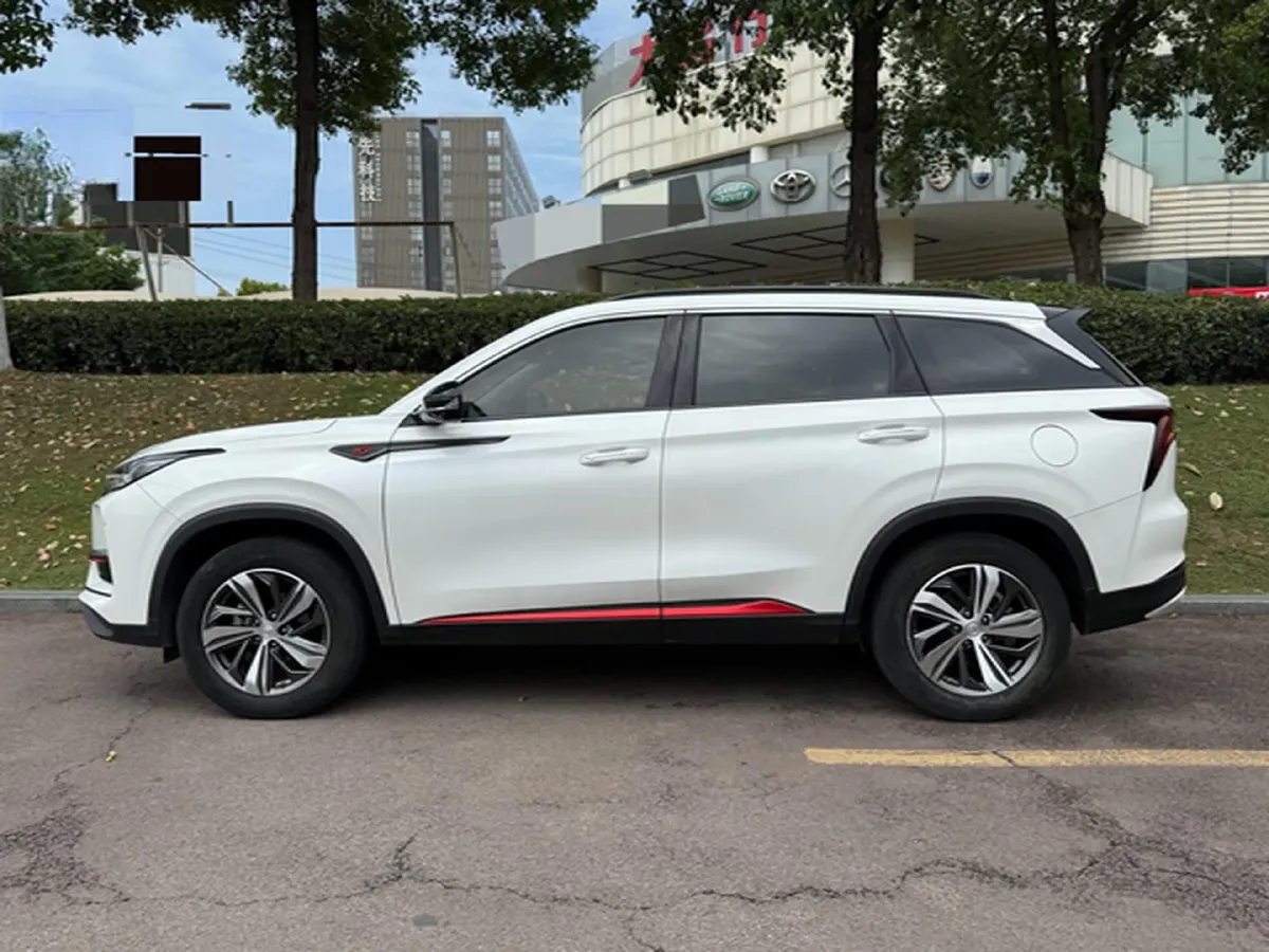 2022 ChangAn CS75 1.5T 180HP L4 7DCT,autocango,china used car exporter,china ev exporter,chinese used car exporter,chinese used ev exporter