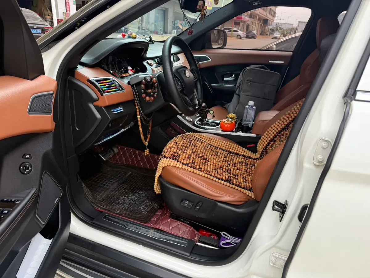 2018 Landwind X7 1.5T 163HP L4 8AT,autocango,china used car exporter,china ev exporter,chinese used car exporter,chinese used ev exporter