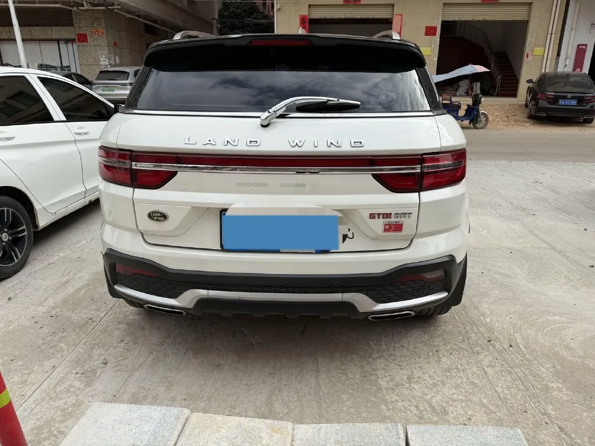 2018 Landwind X7 1.5T 163HP L4 8AT,autocango,china used car exporter,china ev exporter,chinese used car exporter,chinese used ev exporter