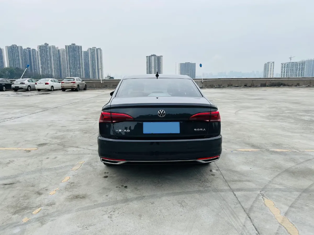 2021 Volkswagen Bora 1.5L 113HP L4 6AT,autocango,china used car exporter,china ev exporter,chinese used car exporter,chinese used ev exporter