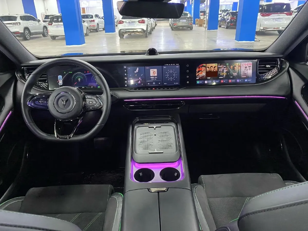 2025 Voyah FREE 1.5T 150HP L4 REEV 43KWH,autocango,china used car exporter,china ev exporter,chinese used car exporter,chinese used ev exporter