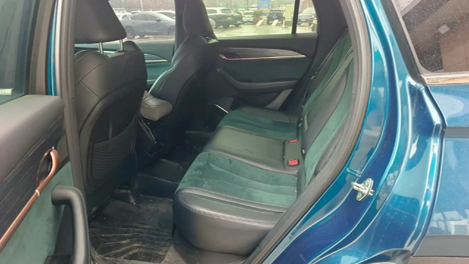 2021 Geely Monjaro 2.0T 238HP L4 8AT,autocango,china used car exporter,china ev exporter,chinese used car exporter,chinese used ev exporter