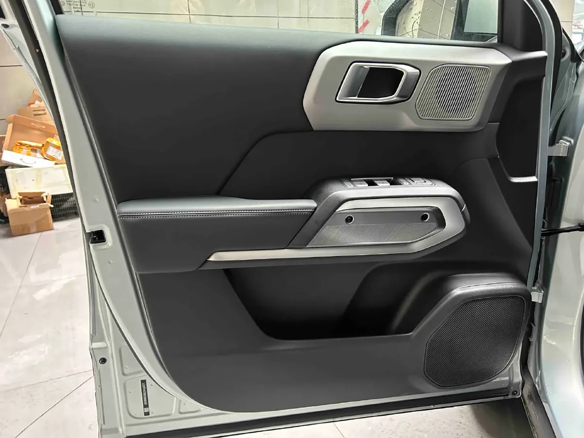 2025 FangChengBao Tai 3 BEV,autocango,china used car exporter,china ev exporter,chinese used car exporter,chinese used ev exporter