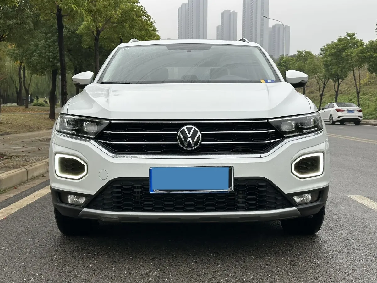 2021 Volkswagen T-Roc 1.4T 150HP L4 7DCT,autocango,china used car exporter,china ev exporter,chinese used car exporter,chinese used ev exporter