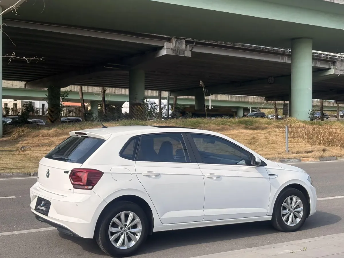 2021 Haval H6 1.5T 169HP L4 7DCT,autocango,china used car exporter,china ev exporter,chinese used car exporter,chinese used ev exporter