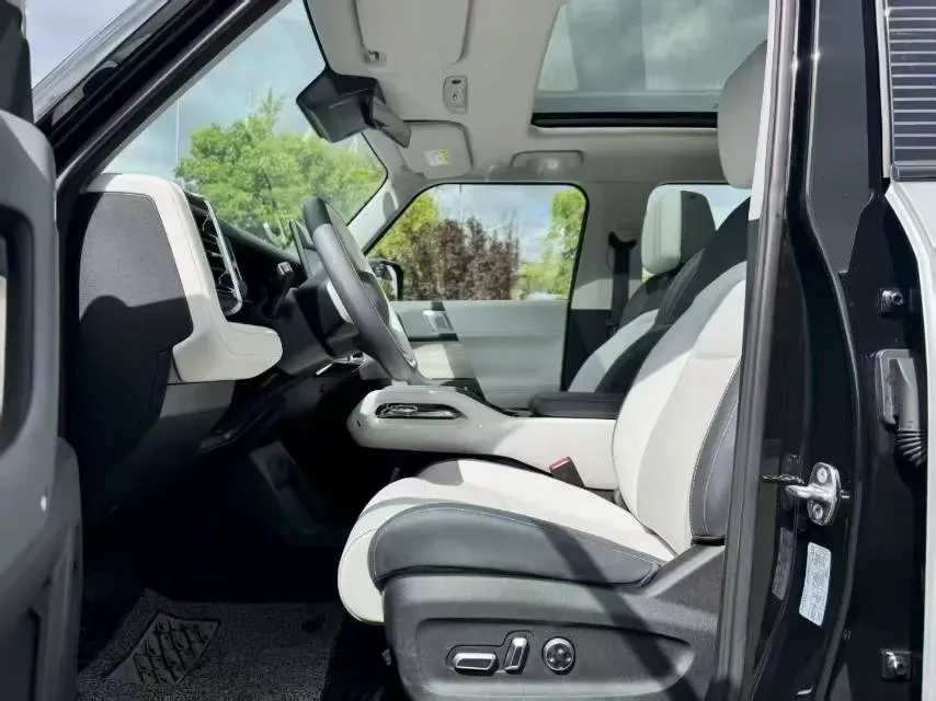 2024 JMC DaDao 2.3T 245HP L4 8AT,autocango,china used car exporter,china ev exporter,chinese used car exporter,chinese used ev exporter