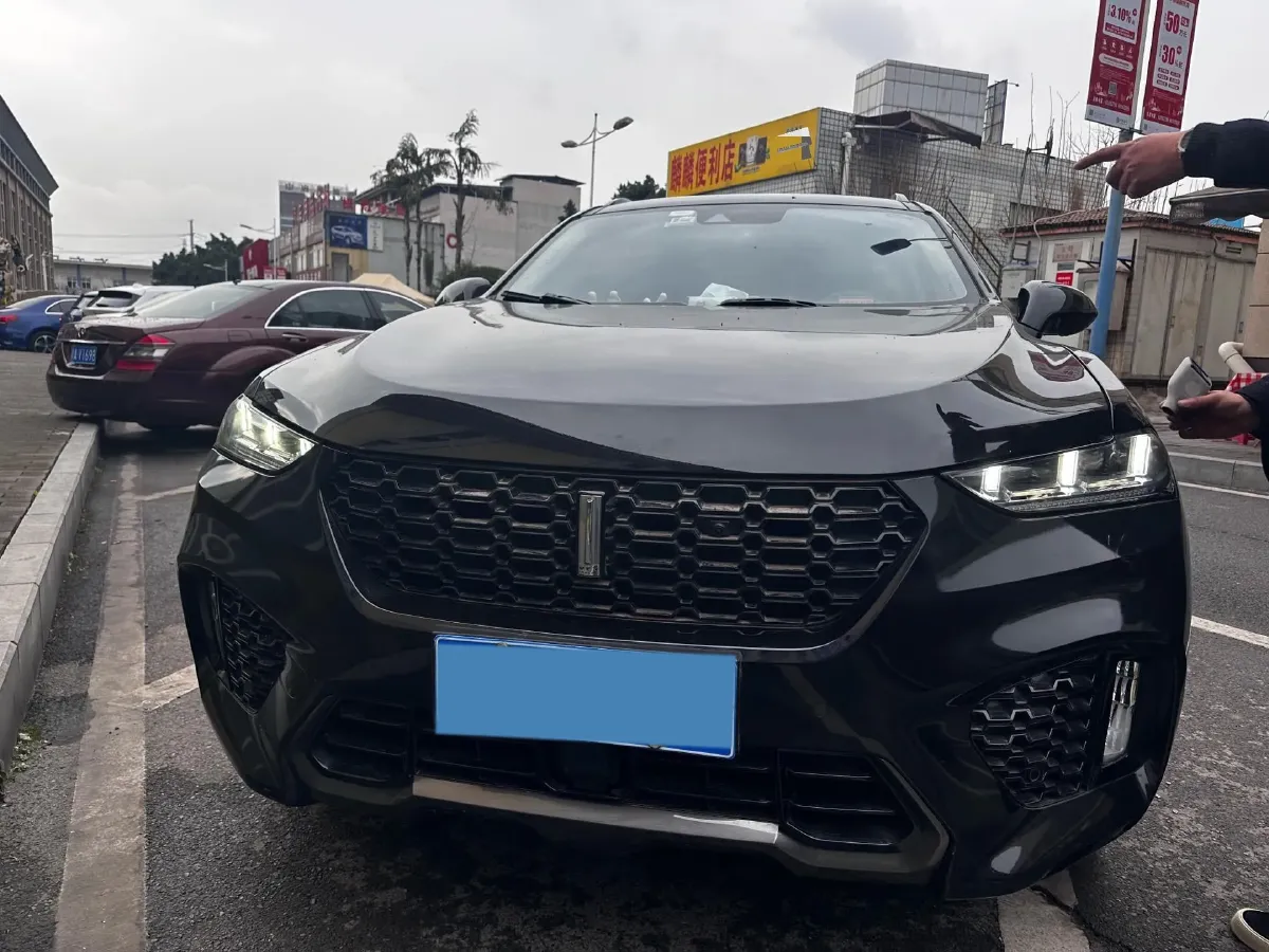 2017 WEY VV7 2.0T 234HP L4 7DCT,autocango,china used car exporter,china ev exporter,chinese used car exporter,chinese used ev exporter