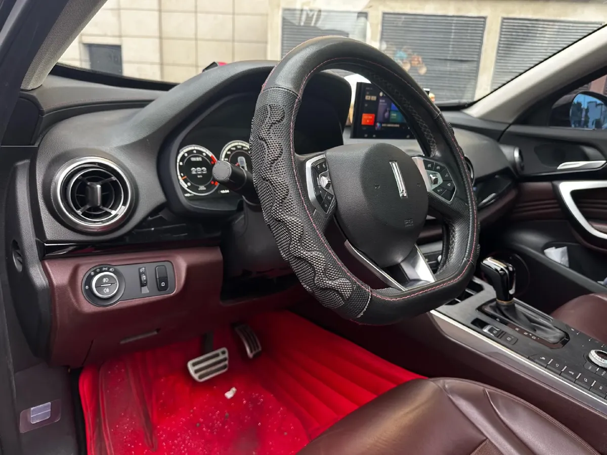 2017 WEY VV7 2.0T 234HP L4 7DCT,autocango,china used car exporter,china ev exporter,chinese used car exporter,chinese used ev exporter