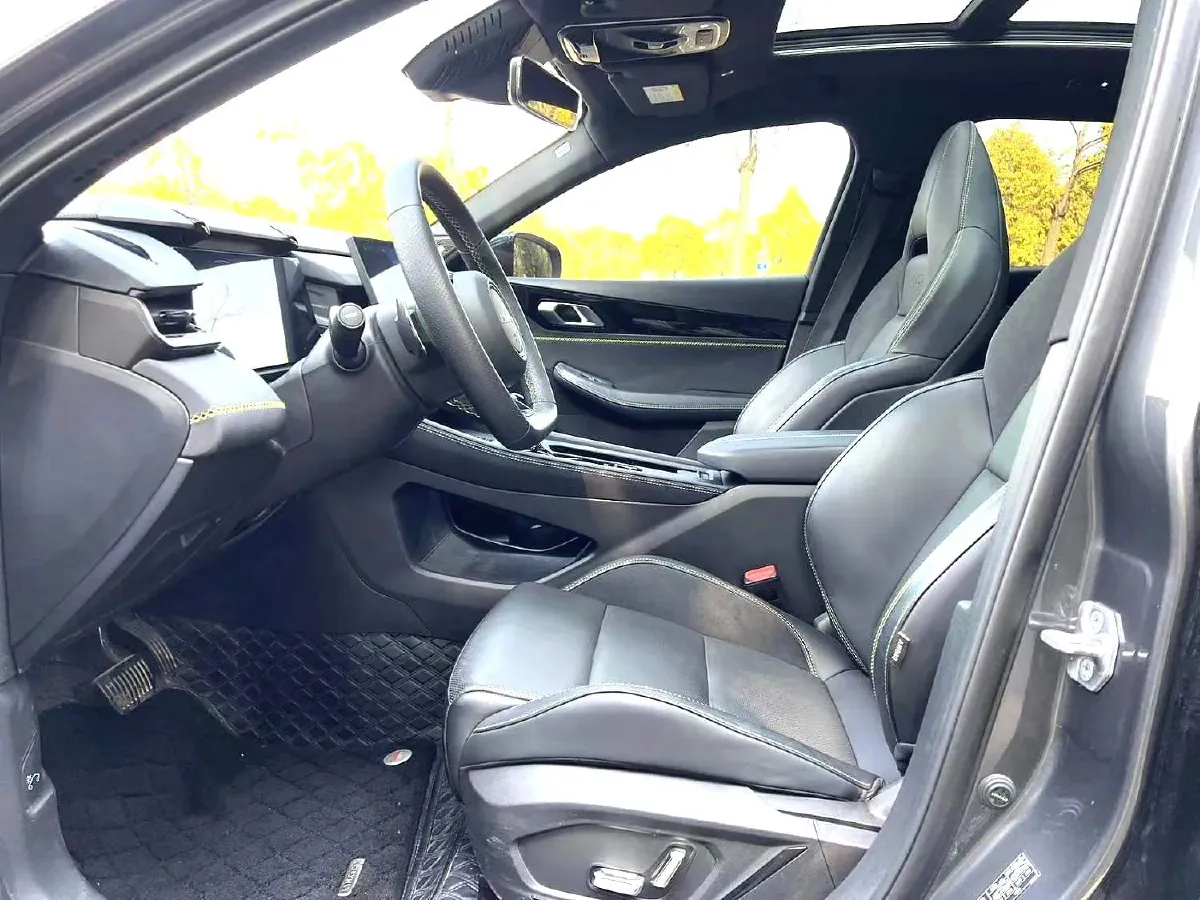 2023 MAXUS G50 1.5T 181HP L4 7DCT,autocango,china used car exporter,china ev exporter,chinese used car exporter,chinese used ev exporter