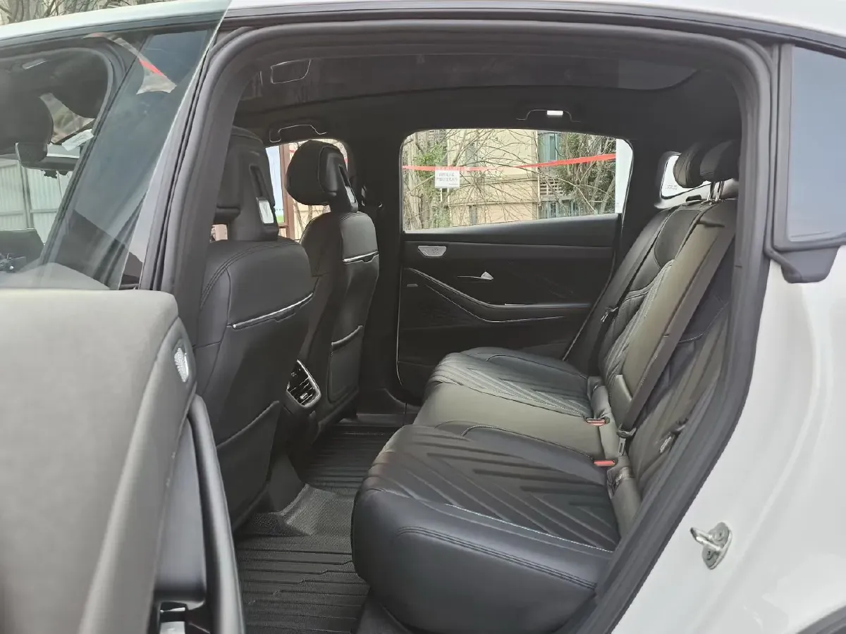 2023 Deepal SL03 1.5L 95HP L4 REEV 28.39KWH,autocango,china used car exporter,china ev exporter,chinese used car exporter,chinese used ev exporter