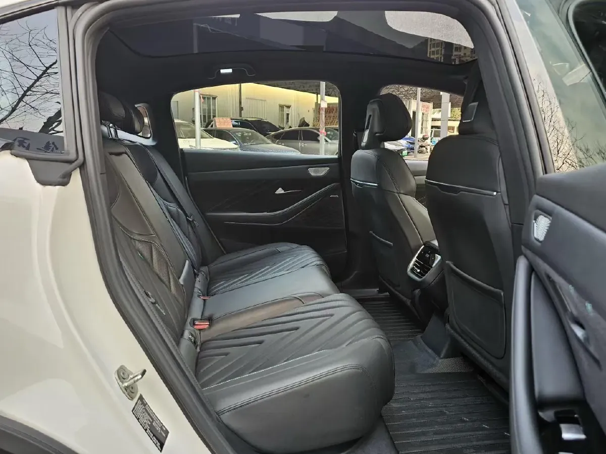 2023 Deepal SL03 1.5L 95HP L4 REEV 28.39KWH,autocango,china used car exporter,china ev exporter,chinese used car exporter,chinese used ev exporter