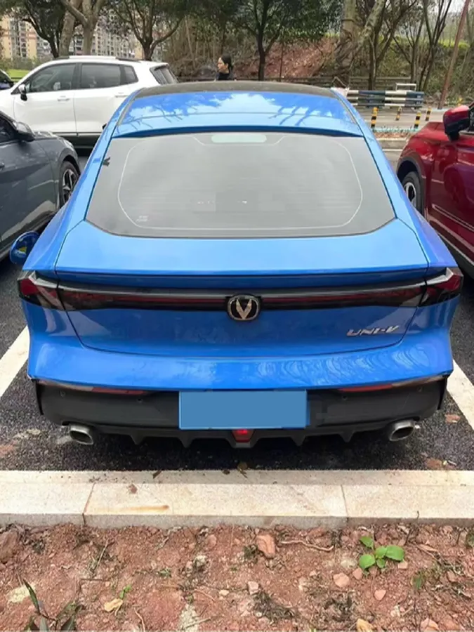 2022 ChangAn UNI-V 1.5T 188HP L4 7DCT,autocango,china used car exporter,china ev exporter,chinese used car exporter,chinese used ev exporter