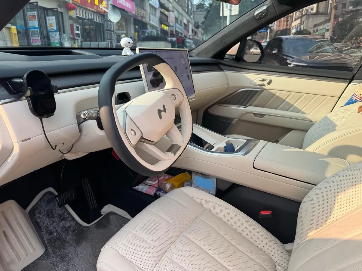 2025 ONVO L90 BEV,autocango,china used car exporter,china ev exporter,chinese used car exporter,chinese used ev exporter