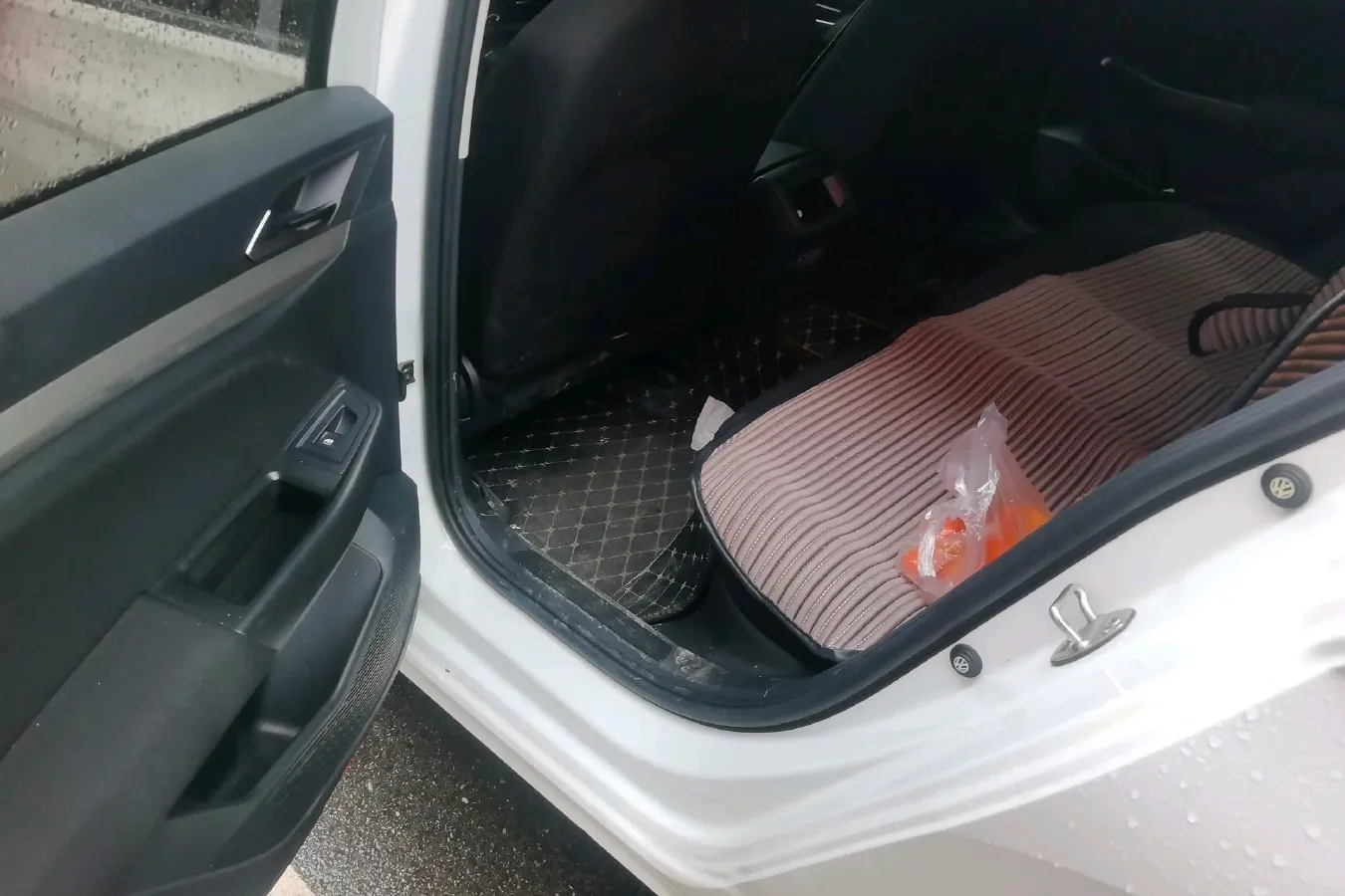 2021 Volkswagen Bora 1.5L 113HP L4 5MT,autocango,china used car exporter,china ev exporter,chinese used car exporter,chinese used ev exporter