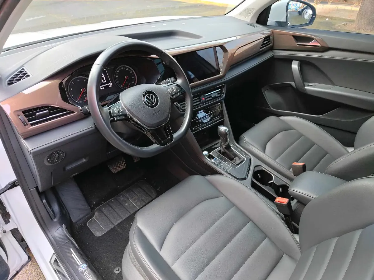 2021 Volkswagen Tharu 1.4T 150HP L4 7DCT,autocango,china used car exporter,china ev exporter,chinese used car exporter,chinese used ev exporter