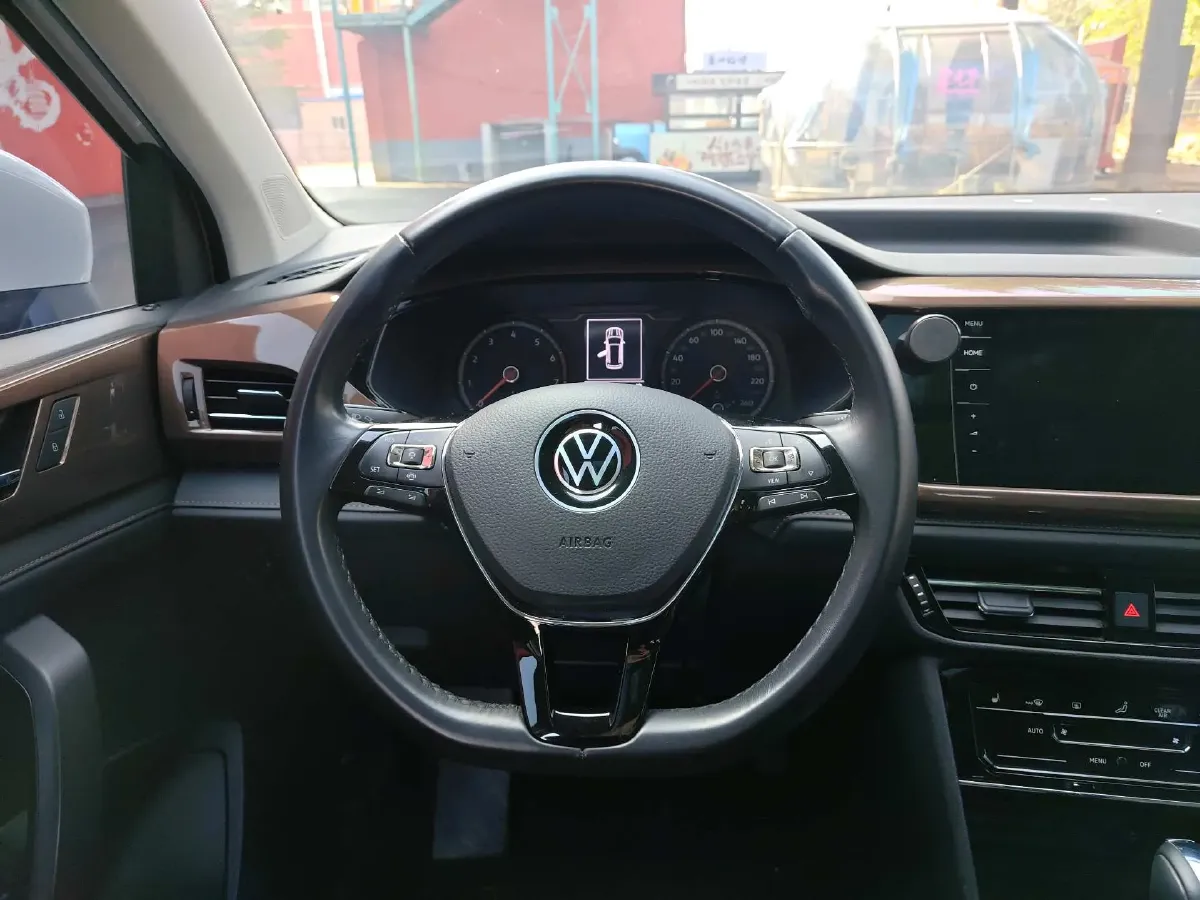 2021 Volkswagen Tharu 1.4T 150HP L4 7DCT,autocango,china used car exporter,china ev exporter,chinese used car exporter,chinese used ev exporter