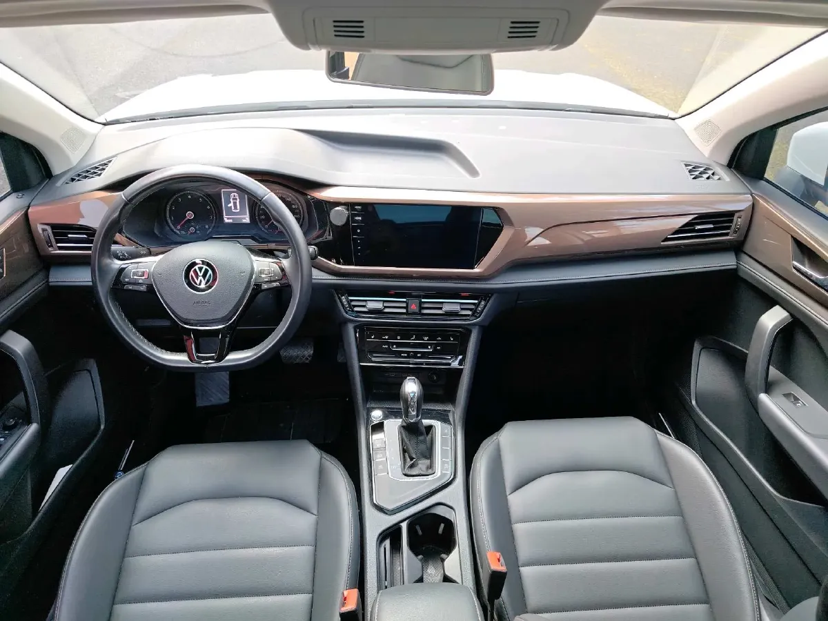 2021 Volkswagen Tharu 1.4T 150HP L4 7DCT,autocango,china used car exporter,china ev exporter,chinese used car exporter,chinese used ev exporter