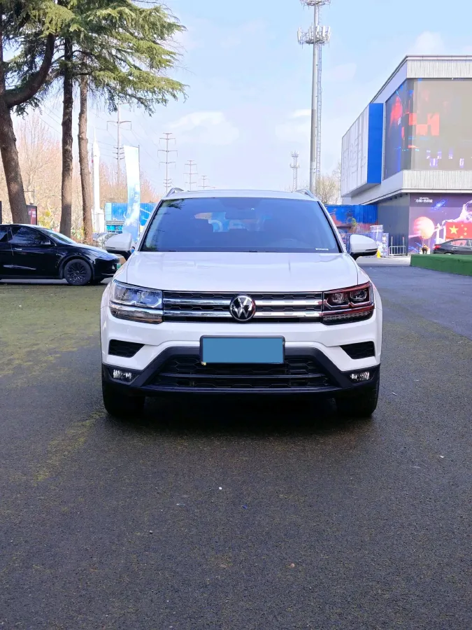 2021 Volkswagen Tharu 1.4T 150HP L4 7DCT,autocango,china used car exporter,china ev exporter,chinese used car exporter,chinese used ev exporter