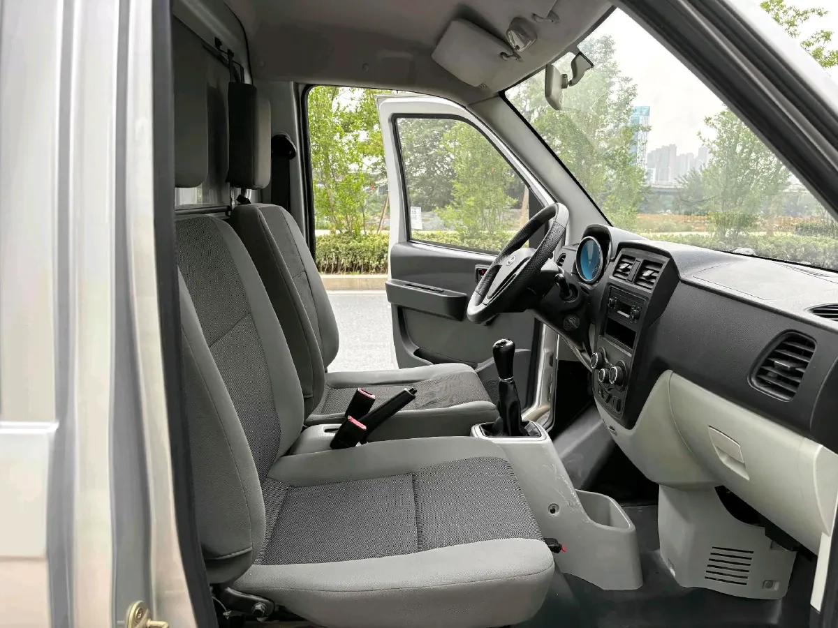 2019 Karry YouJin 1.5L 116HP L4 5MT,autocango,china used car exporter,china ev exporter,chinese used car exporter,chinese used ev exporter