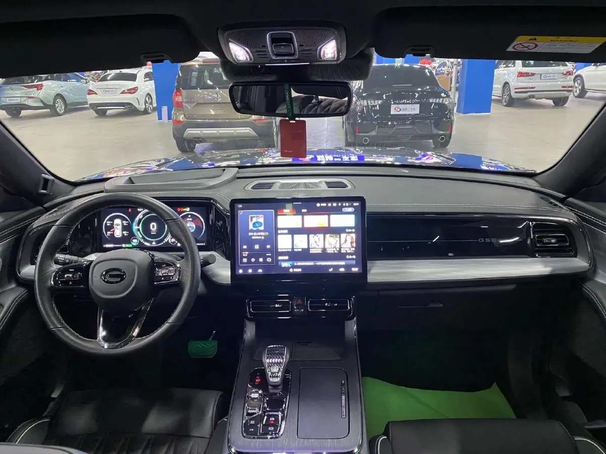 2022 GAC Trumpchi GS8 2.0T 190HP L4 E-CVT Hybrid,autocango,china used car exporter,china ev exporter,chinese used car exporter,chinese used ev exporter