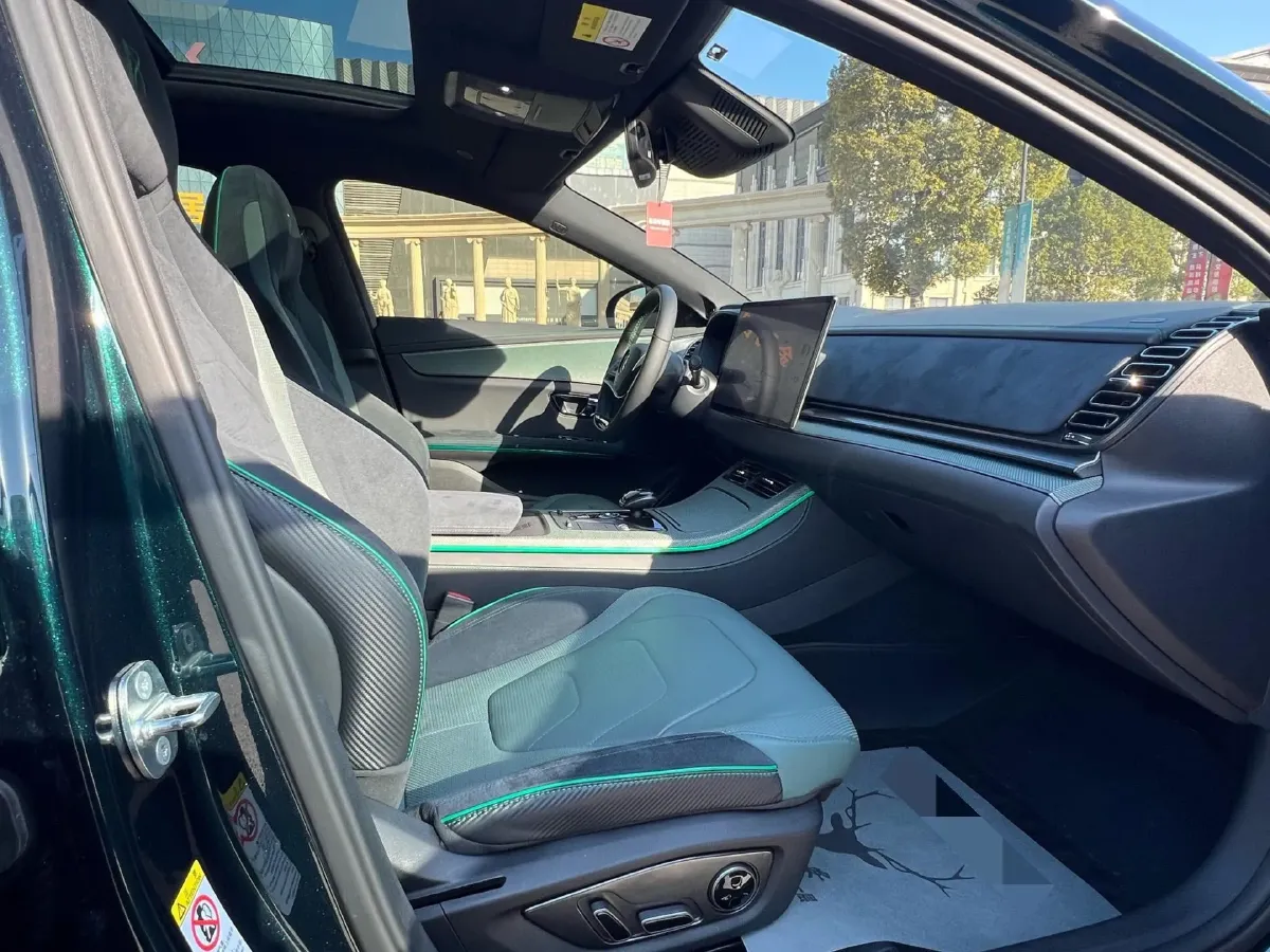 2022 Toyota Highlander 2.5L 192HP L4 E-CVT Hybrid,autocango,china used car exporter,china ev exporter,chinese used car exporter,chinese used ev exporter