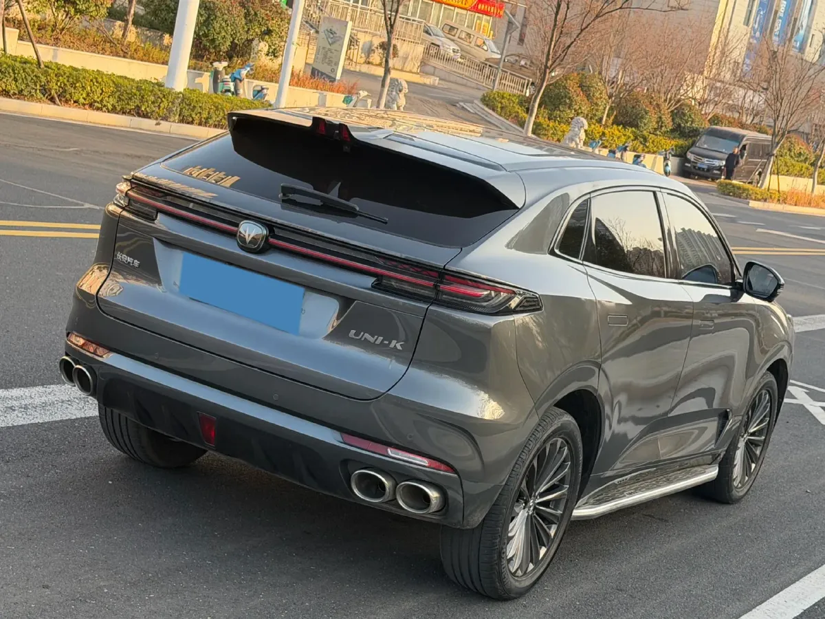 2021 ChangAn UNI-K 2.0T 233HP L4 8AT,autocango,china used car exporter,china ev exporter,chinese used car exporter,chinese used ev exporter