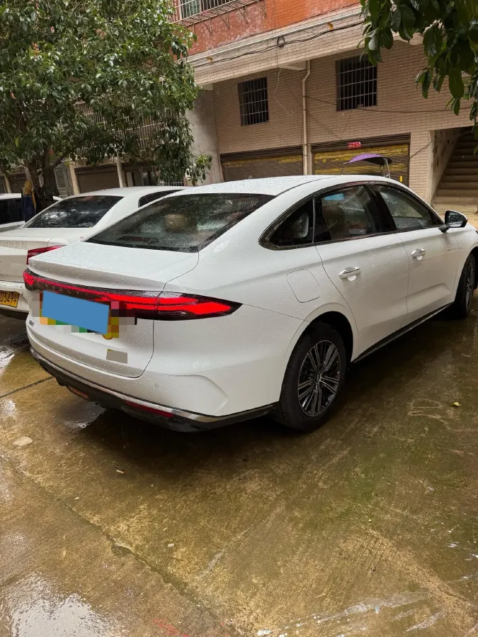 2025 Geely Galaxy A7 1.5L 112HP L4 1DHT PHEV,autocango,china used car exporter,china ev exporter,chinese used car exporter,chinese used ev exporter