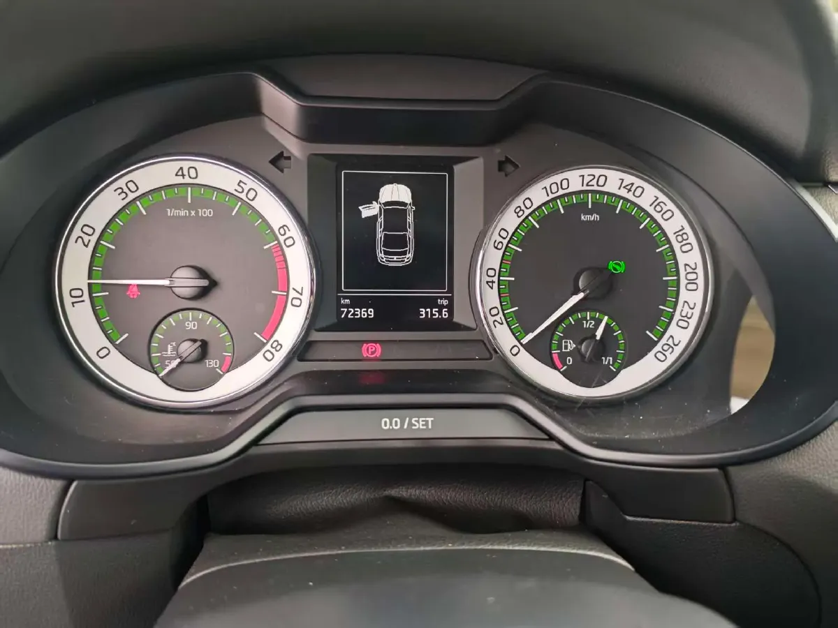 2019 Skoda Octavia 1.2T 116HP L4 7DCT,autocango,china used car exporter,china ev exporter,chinese used car exporter,chinese used ev exporter