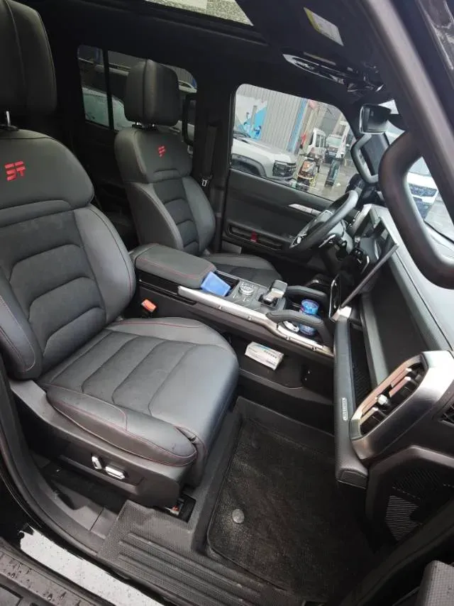 2023 Jetour Traveller 2.0T 254HP L4 7DCT,autocango,china used car exporter,china ev exporter,chinese used car exporter,chinese used ev exporter