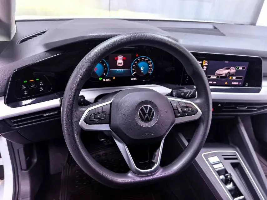2023 Volkswagen Golf 1.2T 116HP L4 7DCT,autocango,china used car exporter,china ev exporter,chinese used car exporter,chinese used ev exporter