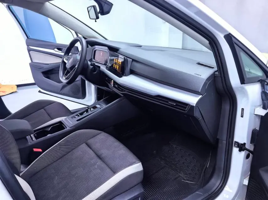 2023 Volkswagen Golf 1.2T 116HP L4 7DCT,autocango,china used car exporter,china ev exporter,chinese used car exporter,chinese used ev exporter