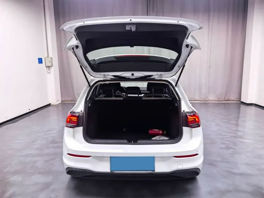 2023 Volkswagen Golf 1.2T 116HP L4 7DCT,autocango,china used car exporter,china ev exporter,chinese used car exporter,chinese used ev exporter